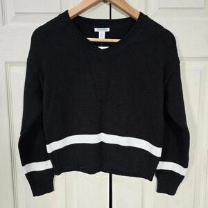 Nordstrom Kids' Stripe Boxy V-Neck Sweater Black White Stripe Size S 6/7 NWT‎